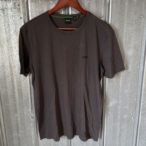 BOSS tshirt Men’s sz Lg EUC